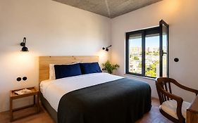 Portuguese Design Suites&Parking - Praça de Espanha